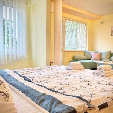 Sunny Central Apartment With Tv & Wi-Fi Stara Zagora Ngoại thất bức ảnh