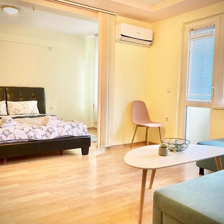 Sunny Central Apartment With Tv & Wi-Fi Stara Zagora Ngoại thất bức ảnh