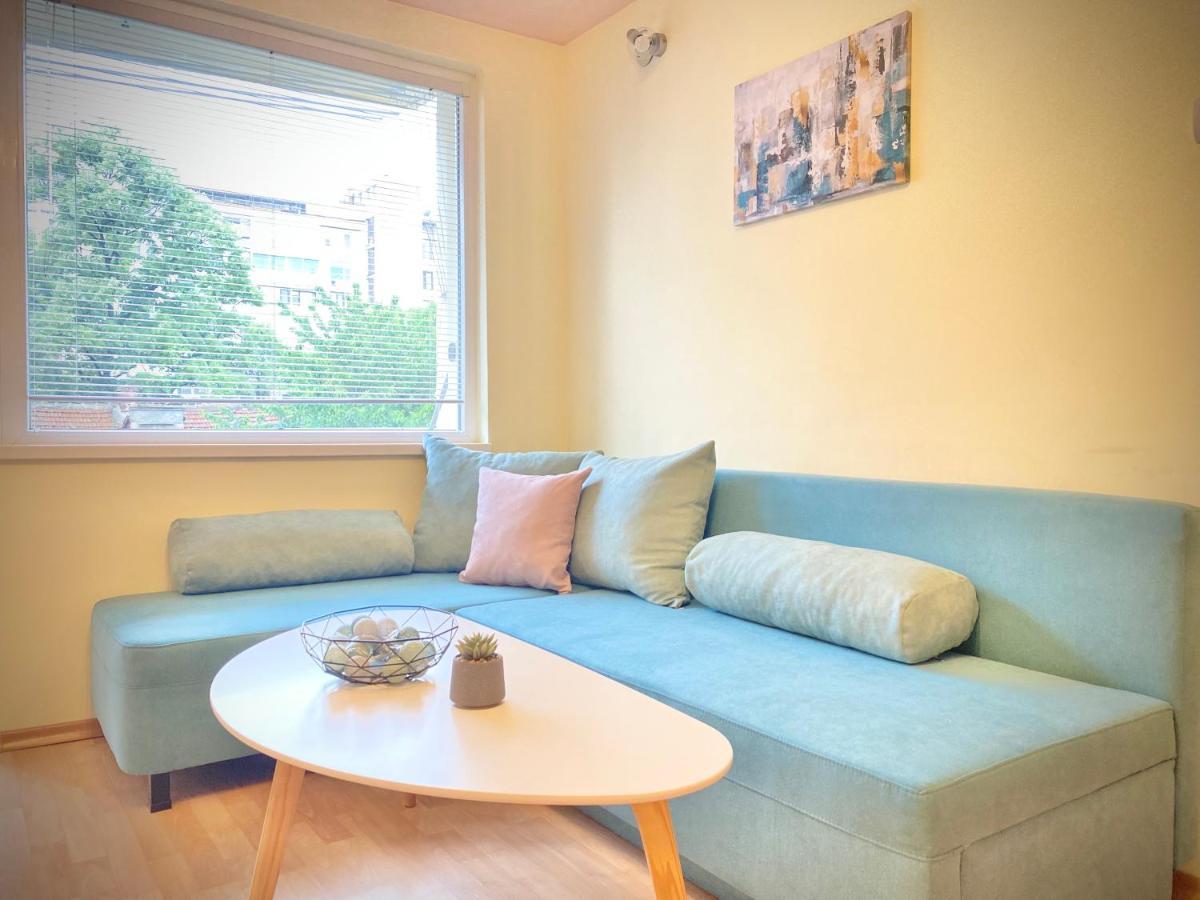 Sunny Central Apartment With Tv & Wi-Fi Stara Zagora Ngoại thất bức ảnh