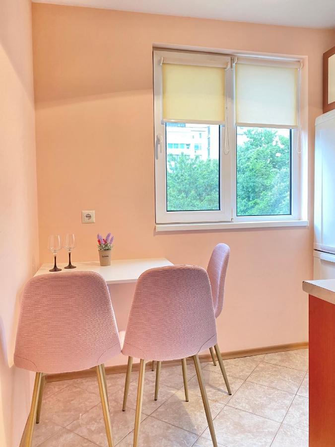Sunny Central Apartment With Tv & Wi-Fi Stara Zagora Ngoại thất bức ảnh